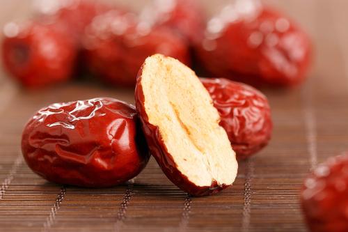 為了脫貧致富！這家賣紅棗的合作社拼了...